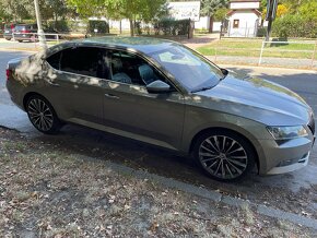 Skoda Superb 2.0Tdi L&K 140kw DSG - 7