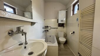 NA PREDAJ rodinný dom vo Svätoplukove - 7