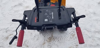 Snežná motorová fréza Riwall - 7