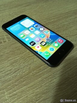 iPhone 8 / 256GB Super stav - 7