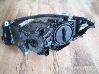 BMW F10 F11 pravý xenon 63117203246 bez AHL - 7