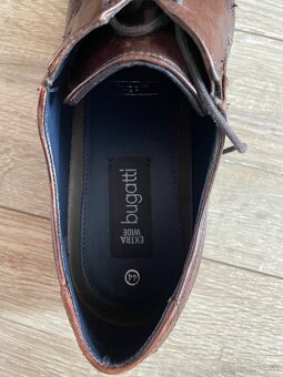Nenosené- Originál Bugatti spoločenské poltopánky 44 - 7