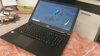 Predám Acer Extansa15/nová batéria/8gb ram/Intel i3/W10 - 7