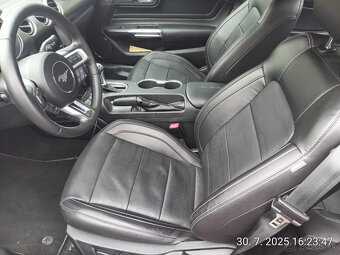 Ford Mustang 5.0 GT, nový v ČR 9/22, v záruce do 9/27 - 7