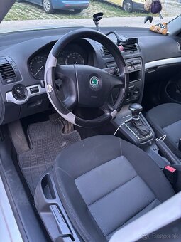 Škoda oktavia 2 1.6 MPI - 7