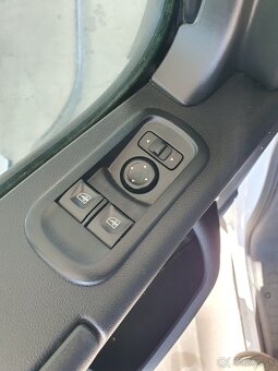 Opel Movano 2,3dCi 100kW, M6 F3500 dodávka - 7