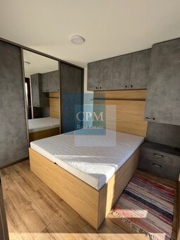 Ponúkam na prenájom 2-izbový dom s veľkou terasou a pozemkom - 7