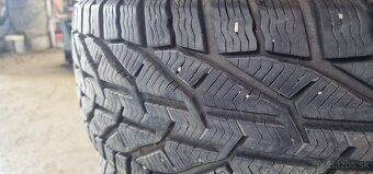 Predám zimne gumi 225/60R17 - 7