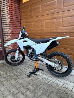 Predám Husqvarna fc 250 2025 - 7