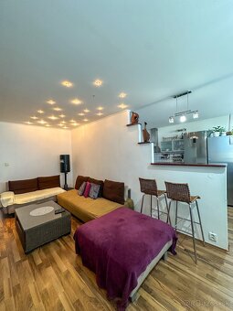 Pražský typ byt s veľkou loggiou, Jaltska - 7