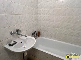 PRENÁJOM 2 izbový, zariadený byt blízko centra - KOMÁRNO - 7