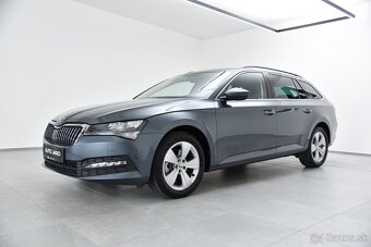 Superb Combi 2.0 TDI Style DSG, LED, Ťažné, Kamera - 7