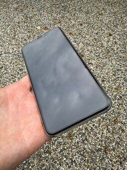 iPhone 11 pro max 512GB - baterie 100% - 7