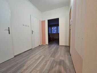 NA PREDAJ 2 - izbový byt v Dubnici nad Váhom - 7