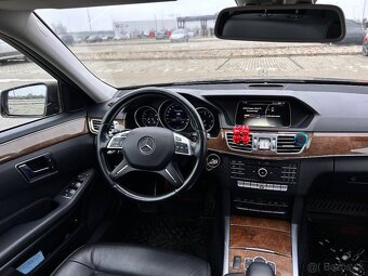 Mercedes E250 - 7