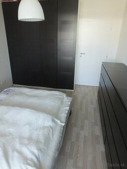 PRENÁJOM – priestranný 2 iz byt v Petržalke s parkingom - 7