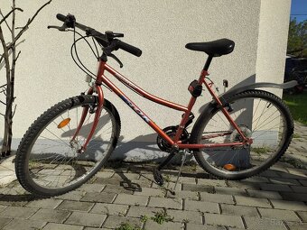 Bicykel s detskou sedackou cerveny - 7