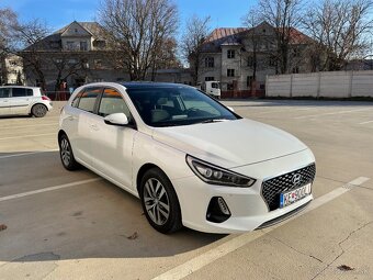 Hyundai i30 1.4 T-GDi Family 7DCT - 7