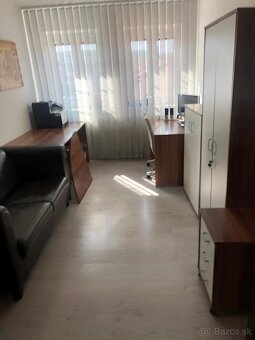 Kancelársky nábytok - 7