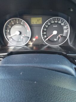 Hyundai accent - 7