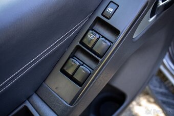 Nissan Navara DoubleCab 3.0 V6 dCi Platinum A/T Long Košice - 7