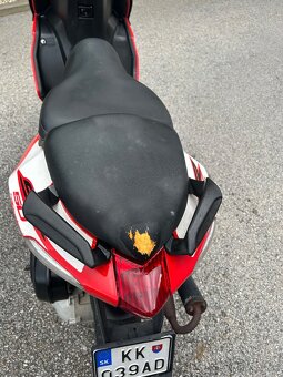 Aprilia SR50 - 7