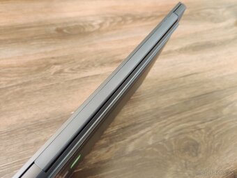 Lenovo Yoga Slim 6 - OLED - core i5-1240p / 16GB ram/512 SSD - 7