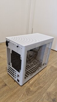 Extra kvalitná PC mATX mini ITX skrinka Jonsbo D30 - 7