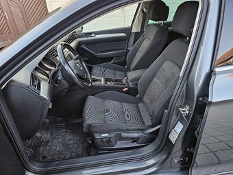 Volkswagen Passat Variant 2.0 TDI DSG ACC Ťažné DVD Kamera - 7
