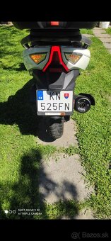 Adamoto T9 maxi skúter - 7