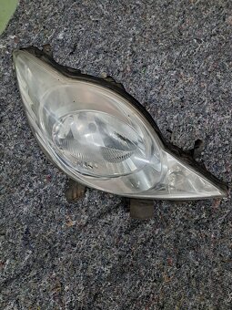 Peugeot 107 kapota, blatníky, přední světla, zadní okno - 7