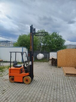 Vysokozdvižný vozík Balkancar EV717 - elektrický - 7