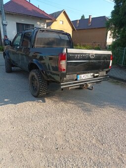 Nissan Navara D22 - 7