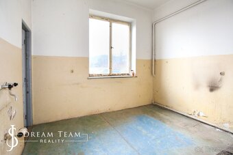 Rodinný dom so štyrmi bytovými jednotkami v obci Beluj - 7