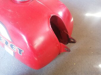 Nádrž na CZ 350/ 472 - 7