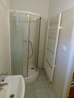 Výrazne znížená cena 4 izbový rodinný dom v Tomášikove - 7