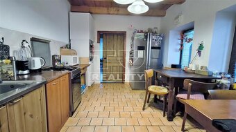 Rodinný dom v historickej časti Modry – skvelá... - 7