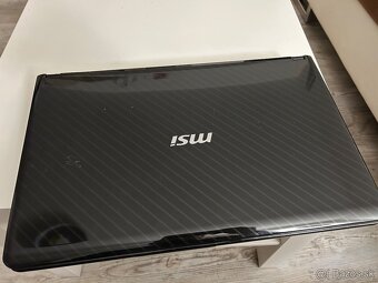 Veľký 17" MSI CR720 s i3-2,53ghz,6gb ram a ssd - 7