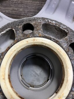Borbet R16x7J ET40 5x108 - 7