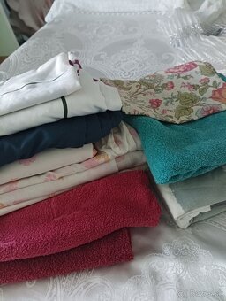 Posteľné obliečky, závesy, záclony , koberce - 7