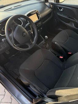 Renault Clio - 7