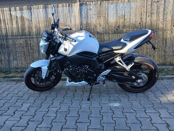Yamaha FZ1 - 7