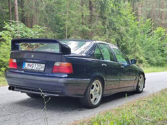 BMW E36 318i 85kw - 7
