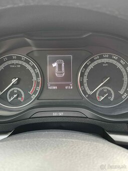 Škoda KAROQ Live 1,6TDI SUV - 7