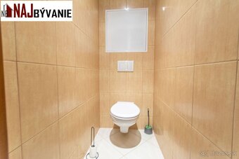 PRIESTRANNÝ 2i 68m2 + LOGGIA na sídlisku ROVEŇ - 7