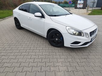 Volvo S60 D3 R-Design - 7
