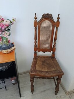 Predám starožitné stoličky 3 ks - 7