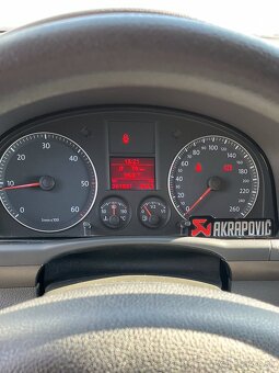 Volkswagen Touran 1.9 TDi - 7