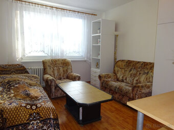 EXKLUZÍVNE, veľký 2izb.byt s balkónom Štefánikova trieda - 7
