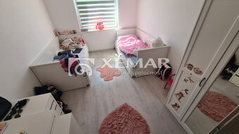 Na predaj 3-izbový byt v Hriňovej - 7